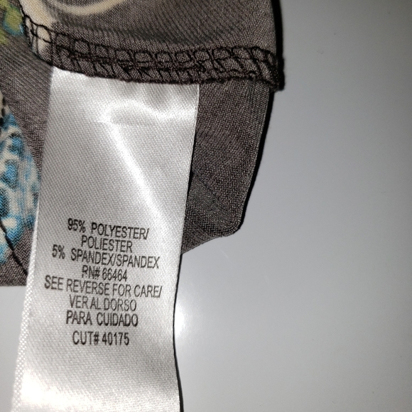 ❤Studio l V-neck Dress - Picture 6 of 10